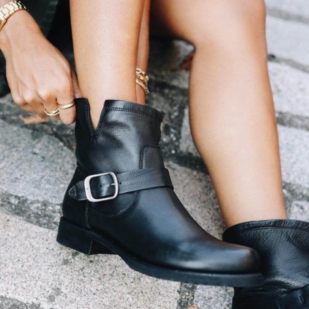 Frye Women's Black Veronica Flex Booties